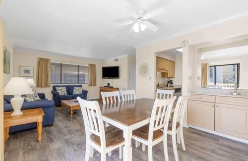Myrtle Beach Condo | Nice Beach View 2BR,Pool,Sm Dogs ok,D0-1
