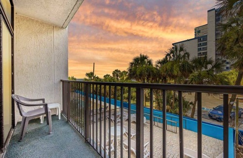 Myrtle Beach Condo | Nice Beach View Condo,King,Pool,Sm Dogs,FREE Tickets,F24