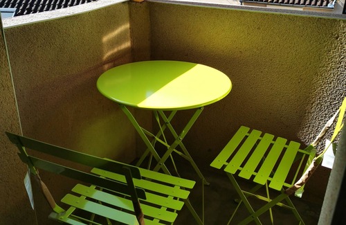 Cahors Apartment | Nice bright apartment, quiet, 5 min walk to town center, Wi-Fi, bed linen, parking.