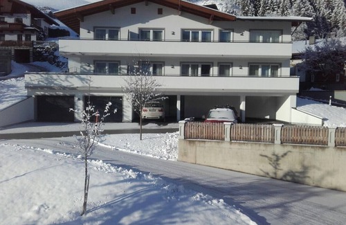Hippach Apartment | Nice - bright Non smoking apartment in a quiet and sunny location at the edge of the forest