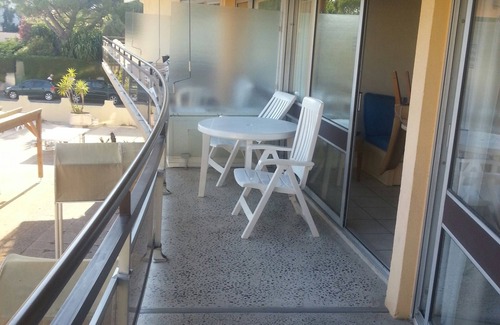 Saint-Laurent-du-Var Apartment | NICE CANNES CAGNES ANTIBES 4* HOTEL RESIDENCE BEACH POOLS SOLARIUM TENNIS