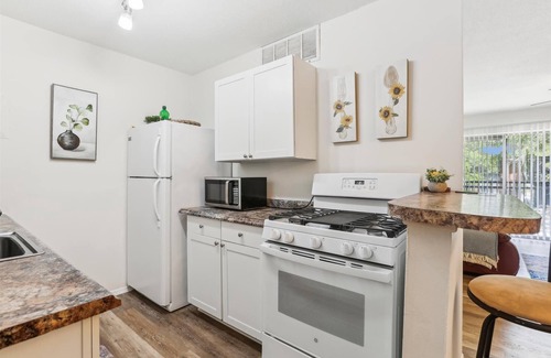 Gainesville Apartment | Nice Condo - Near Shands & UF
