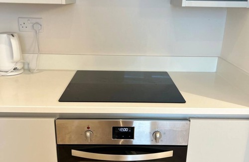 Evelyn Apartment | Nice cosy 1-bedroom apartment in London