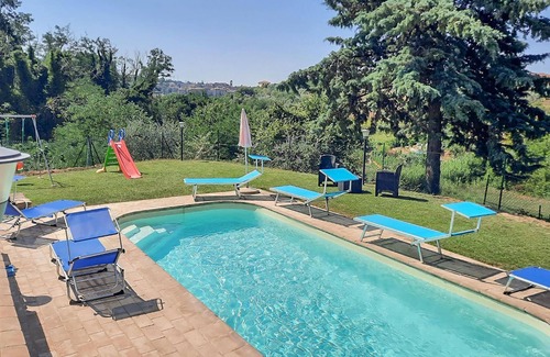 Ficulle House | Nice cottage on the hillside with pool and beautiful view.