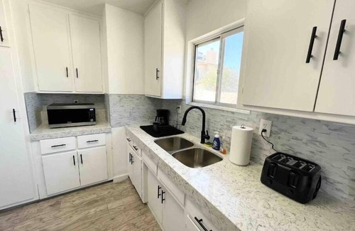 Twentynine Palms House | Nice & Cozy house near Joshua Tree - Large space