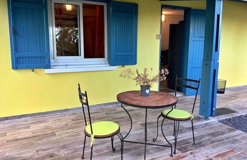 Petite-Ile Apartment | Nice creole 50m2 flat between mountains and Indian Ocean in South of our Island