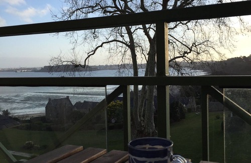 Dinard Apartment | Nice duplex apartment in an ancient priory, access to the beach through the park