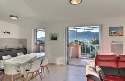 L'Ile-Rousse Apartment | Nice flat. 2 bedrooms, south, comfort, air-conditioning, quiet, close to beaches etc.