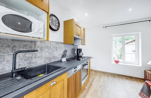 Grainville-la-Teinturiere House | Nice home in Grainville-la-Teinturi