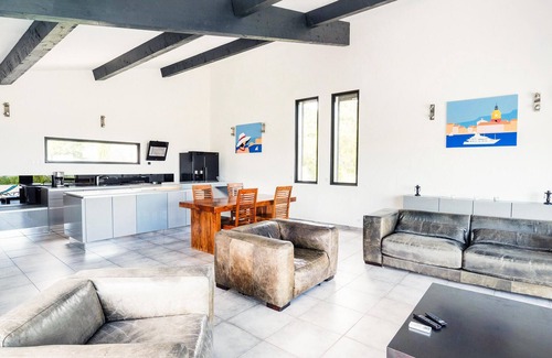 Les Adrets-de-l'Esterel House | Nice home in Les Adrets-de-l'Estére