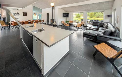 Blavand House | Nice Home In Blåvand With Sauna