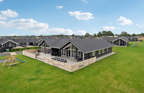 Bogense House | Nice home in Bogense with WiFi