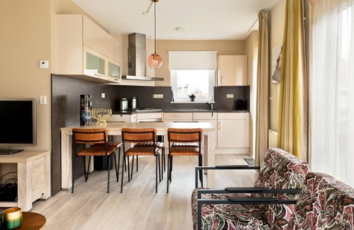 Eernewoude House | Nice home in Earnewâld with Whirlpool and sauna