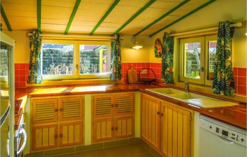 Plouguerneau House | Nice Home In Plouguerneau With Wifi