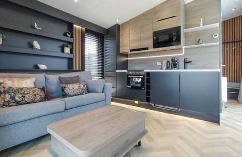 Scherpenisse House | Nice home in Scherpenisse