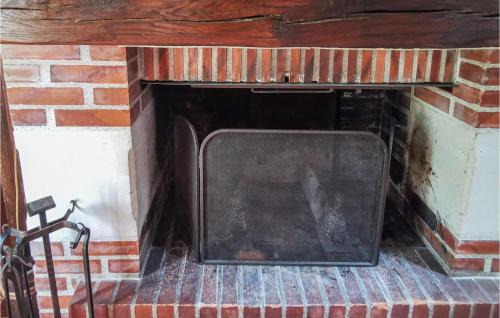 Selles-sur-Cher House | Nice Home In Selles-Sur-Cher With Wifi