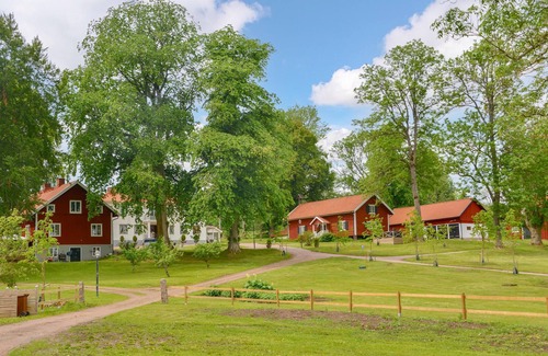 Skovde Municipality House | Nice home in Skövde with kitchen