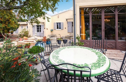 Venasque House | Nice home in Venasque with kitchen