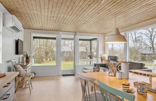 Vinderup House | Nice home in Vinderup with WiFi