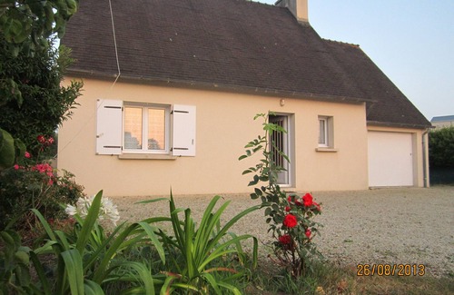 Landeda House | Nice house 100 m from the beautiful Sainte-Marguerite beach and the GR34