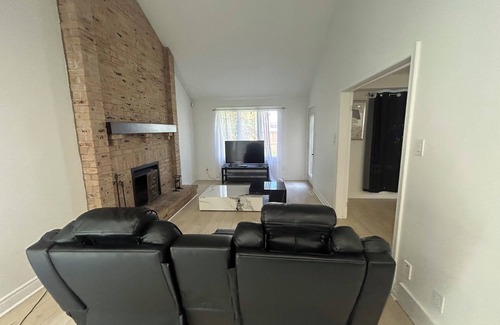 London House | Nice house walking distance to western university，3500sq renovation property