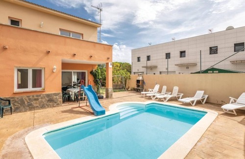 Vidreres Villa | Nice house with private pool and barbacue