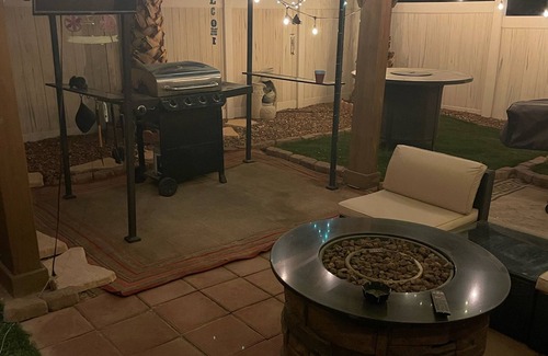 Sunrise Manor House | Nice Location, 12 min to the strip