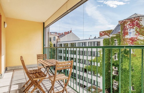 Mariahilf Apartment | Nice Mariahilf 2BR w/Balcony, nr Bars & Shops, by Blueground