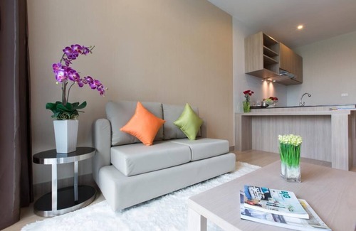 Talat Nuea Condo | Nice & Modern 1 bedroom Condominium in Phuket Town near Suan Luang park