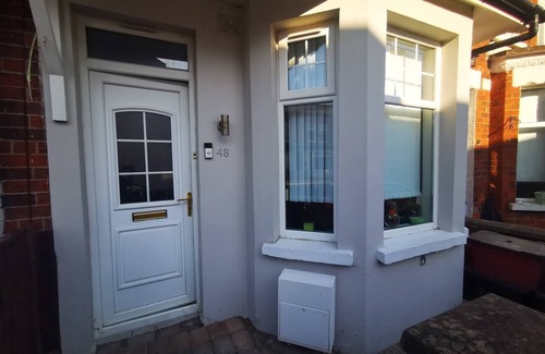 Belfast House | Nice Modern Cozy stay