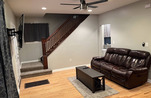 Pontiac House | Nice neighborhood, close to downtown area, lakes, and parks.