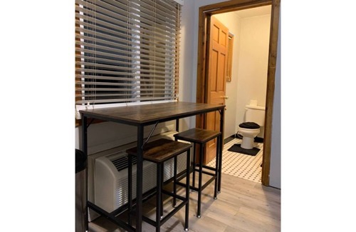 North Lakeport Apartment | Nice quiet spot Fresh remodeled efficiency apartment #2