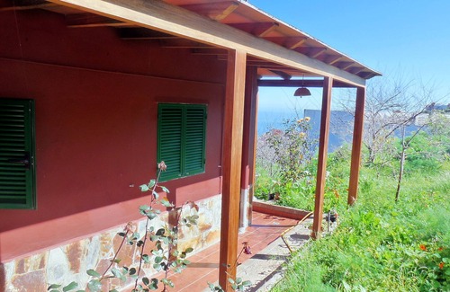 San Juan de la Rambla Ski Chalet | Nice, quiet vacation rental home, 3 bedr. views over the sea + mountains, Wifi