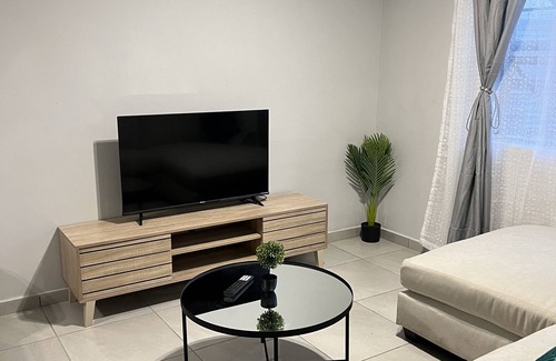 Greater Johannesburg Metropolitan Area Apartment | Nice & quite place , next to jabulani mall