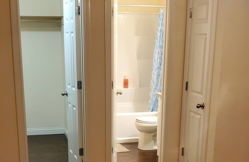 Indianapolis Apartment | Nice rental unit . Spacious in the rite neighborhood