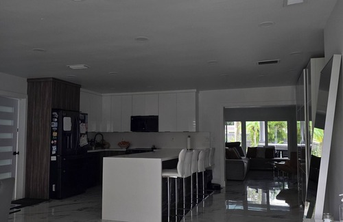 Golden Glades House | Nice room with private bathroom in a great location.