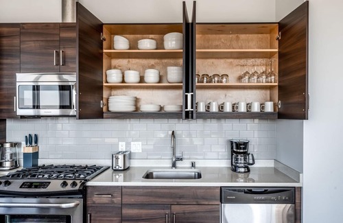 Civic Center Apartment | Nice Soma 2BR w/Concierge & Rooftop, nr Restaurants, by Blueground
