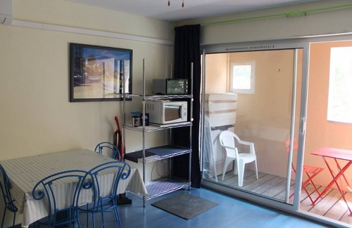 Calvi Apartment | Nice studio with loggia and air conditioning, in the pinewood, 100 m from the beach