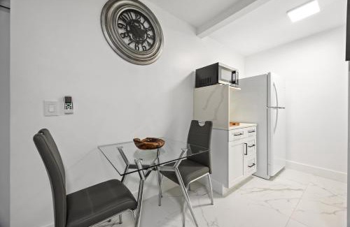 Carol City Apartment | Nice,Stylish King Bed Studio