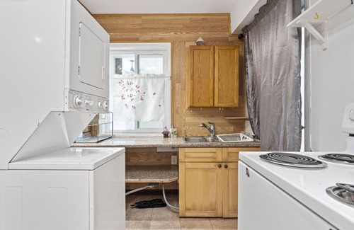 Mount Davidson Manor House | Nice Sunny Guest House