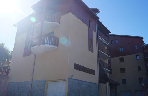 Le Sauze Apartment | Nice T2 at the foot of slopes with garage and balcony