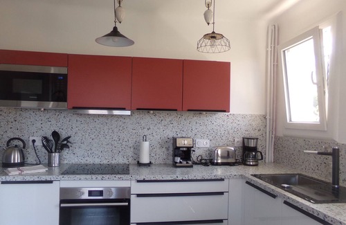 Ascain Apartment | Nice T3. Monthly/3-month rental. Balconies Pkg. Town center.