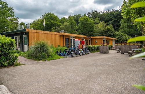 Municipality of Amstelveen House | Nice tent lodge near Amsterdam