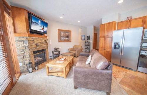 Keystone House | Nice Townhouse Free Shuttle To the Village!