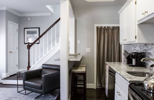 Atkins Park House | NICE two story 1/1 in virginia highlands walk to Ponce City Market and beltline