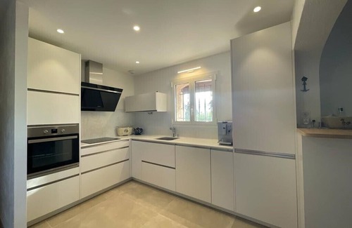 Les Esterets du Lac House | Nice Villa, quiet, swimming pool and garden not overlooked near lake and beaches