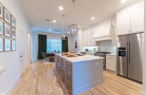 Oak Cliff House | Nicest Rental in Vibrant Bishop Arts! Beautifully decorated with luxury bedding.