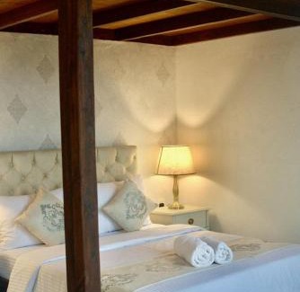 Katukitula House | Nicholas Cottage