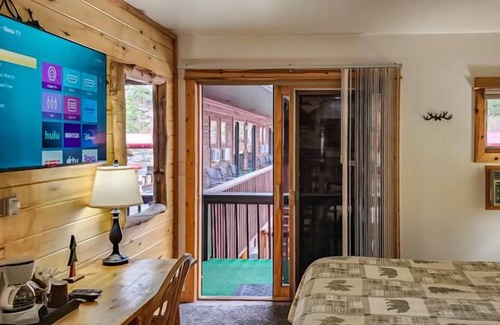 Estes Park Hotel | Nicky's Resort