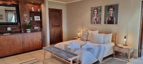 Old Place Apartment | Nicola's Studio Apartment Knysna by First Private Stays